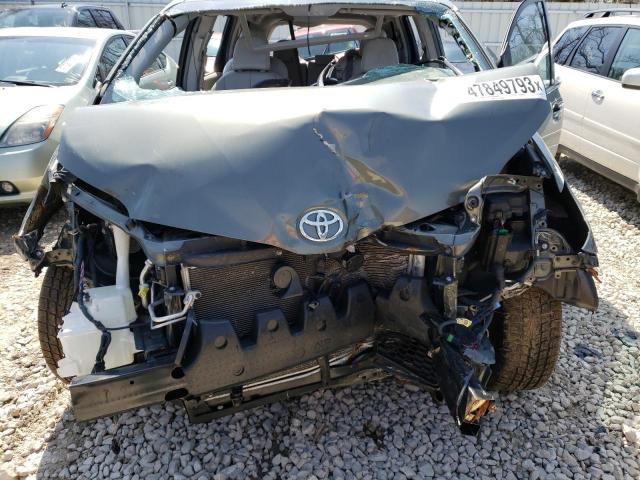 Photo 11 from auction – 2011 TOYOTA SIENNA XLE with VIN 5TDYK3DC4BS013384