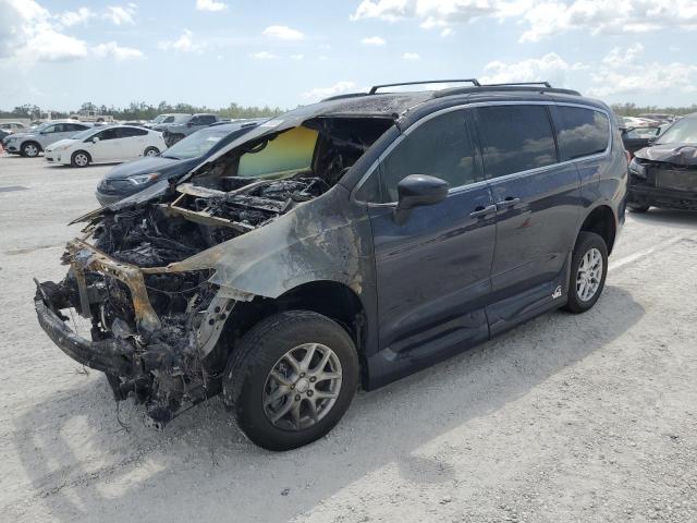 CHRYSLER VOYAGER LX 2020 with VIN 2C4RC1DG5LR164575 - Photo from auction