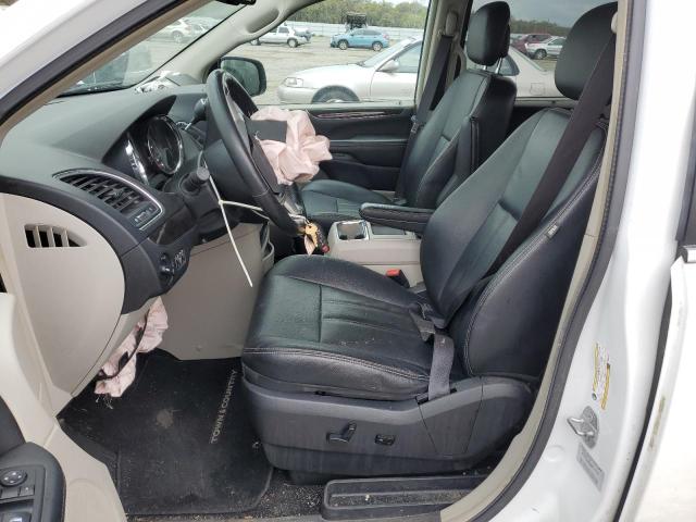 Photo 7 from auction – 2016 CHRYSLER TOWN & COU with VIN 2C4RC1BG2GR222618