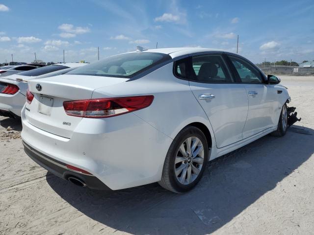 Photo 3 from auction – 2018 KIA OPTIMA LX with VIN 5XXGT4L33JG273131