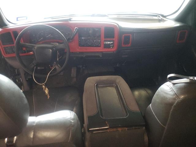 Photo 8 from auction – 2002 CHEVROLET SILVERADO with VIN 1GCHC291X2E121139