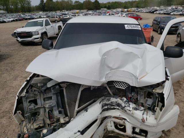 Photo 11 from auction – 2005 CHEVROLET SILVERADO with VIN 1GCEC19X85Z229063