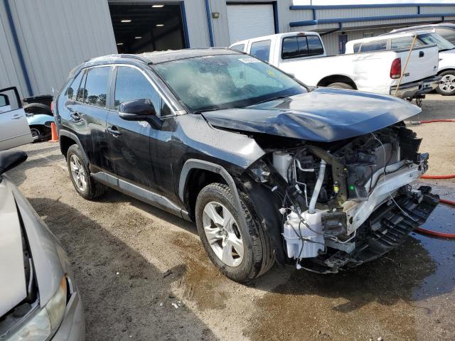 Photo 4 from auction – 2019 TOYOTA RAV4 XLE with VIN 2T3W1RFV5KC022882