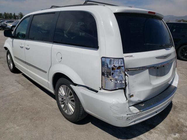Photo 2 from auction – 2015 CHRYSLER TOWN & COU with VIN 2C4RC1CG5FR582317