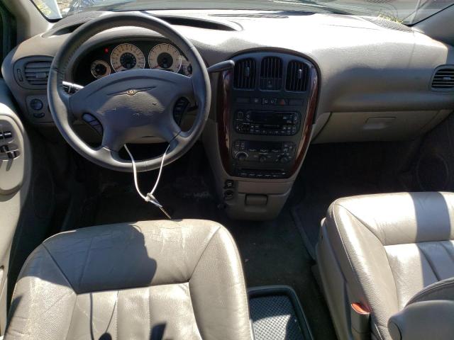 Photo 8 from auction – 2002 CHRYSLER TOWN & COU with VIN 2C8GP54L52R693330