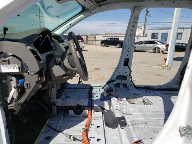 Photo 7 from auction – 2017 CHEVROLET TRAVERSE L with VIN 1GNKRFKD1HJ212274