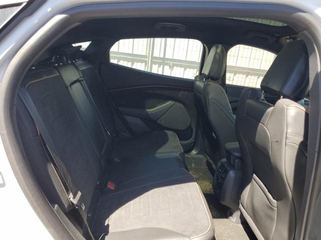 Photo 11 from auction – 2022 FORD MUSTANG MA with VIN 3FMTK4SE4NMA20145