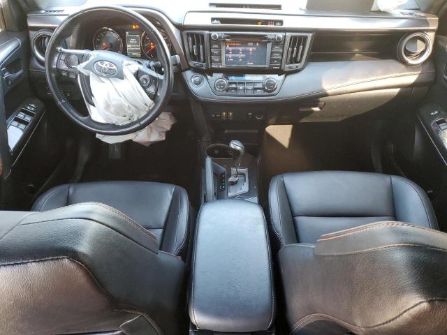 Photo 8 from auction – 2018 TOYOTA RAV4 SE with VIN JTMJFREV3JJ727902