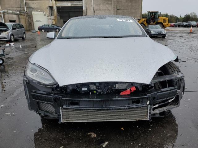 Photo 5 from auction – 2013 TESLA MODEL S with VIN 5YJSA1CN9DFP14557