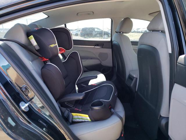 Photo 10 from auction – 2017 HYUNDAI ELANTRA SE with VIN 5NPD74LF3HH090618