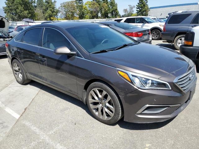 Photo 4 from auction – 2017 HYUNDAI SONATA SE with VIN 5NPE24AF6HH447490