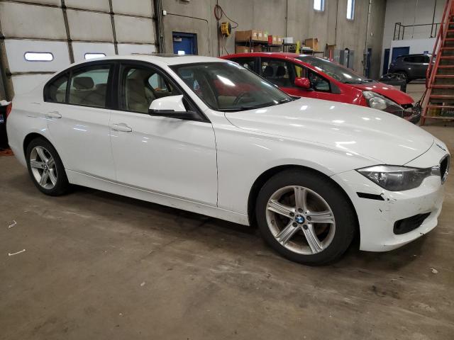 Photo 4 from auction – 2013 BMW 3 SERIES with VIN WBA3B3C54DF532495