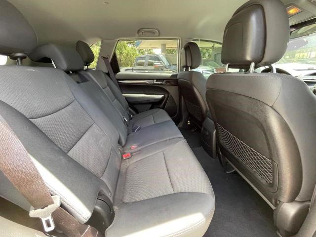 Photo 6 from auction – 2013 KIA SORENTO LX with VIN 5XYKT3A11DG345286