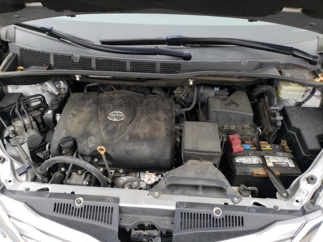 Photo 12 from auction – 2017 TOYOTA SIENNA XLE with VIN 5TDYZ3DC7HS829008