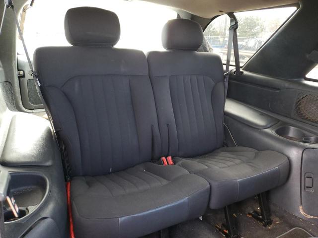 Photo 11 from auction – 2004 CHEVROLET BLAZER with VIN 1GNCT18X04K136643
