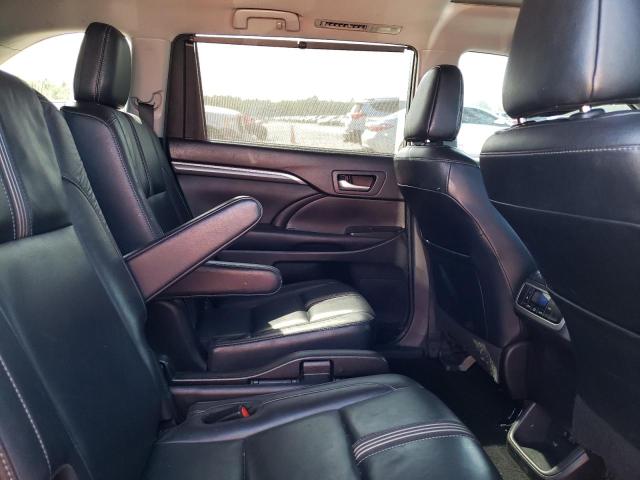 Photo 11 from auction – 2018 TOYOTA HIGHLANDER with VIN 5TDKZRFHXJS534041