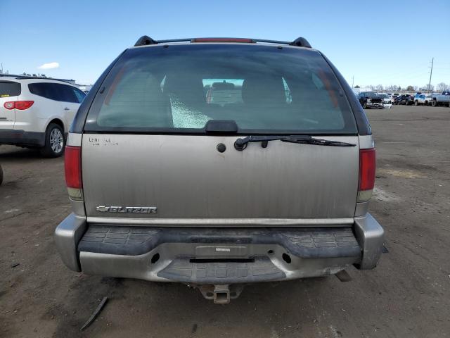 Photo 6 from auction – 2004 CHEVROLET BLAZER with VIN 1GNCT18X04K136643