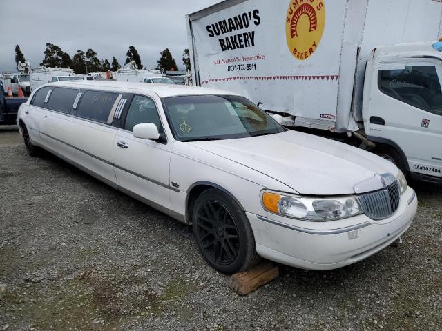 Photo 4 from auction – 2000 LINCOLN TOWN CAR E with VIN 1L1FM81W2YY798737