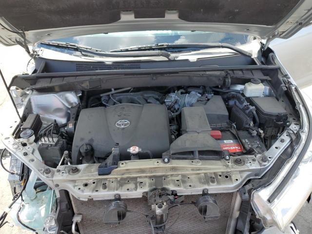 Photo 12 from auction – 2018 TOYOTA HIGHLANDER with VIN 5TDKZRFH3JS543258