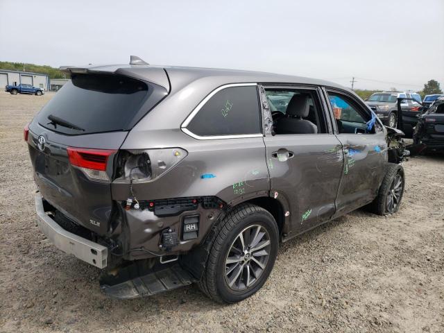 Photo 3 from auction – 2019 TOYOTA HIGHLANDER with VIN 5TDKZRFHXKS563329