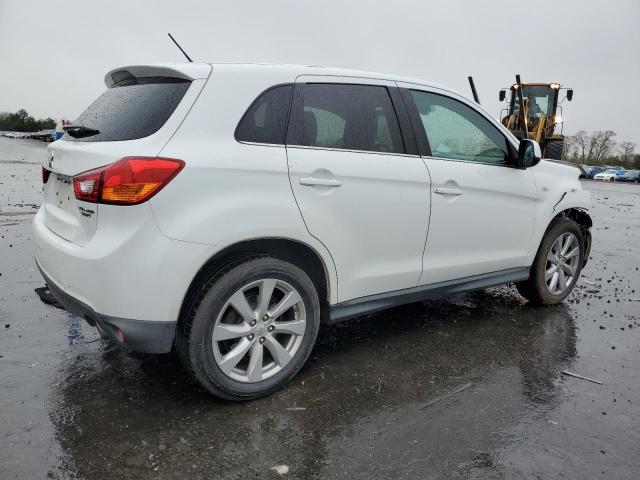 Photo 3 from auction – 2015 MITSUBISHI OUTLANDER with VIN 4A4AP4AU3FE023138
