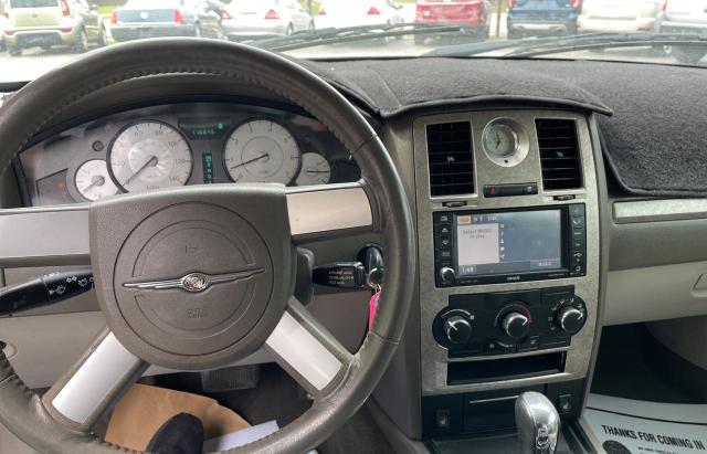 Photo 9 from auction – 2008 CHRYSLER 300 TOURIN with VIN 2C3LA53G08H319801
