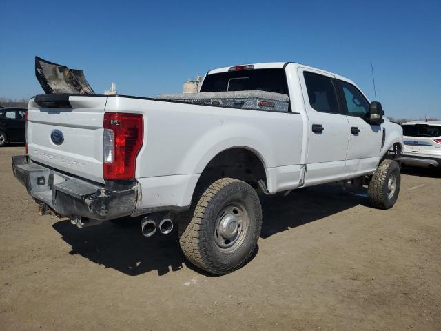 Zdjęcie 3 z aukcji – 2017 FORD F250 SUPER z VIN 1FT7W2BTXHEB24503