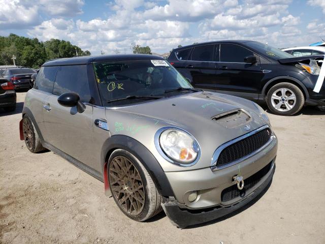 Photo 4 from auction – 2009 MINI COOPER S with VIN WMWMF73549TT99116