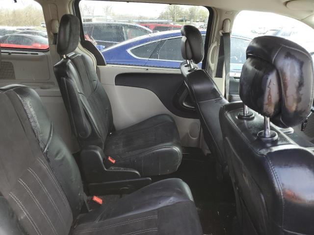 Photo 11 from auction – 2014 CHRYSLER TOWN & COU with VIN 2C4RC1CG5ER225587