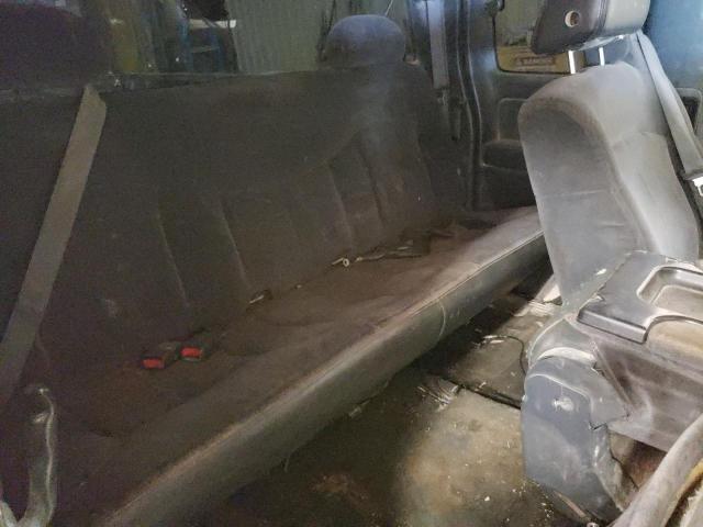 Photo 10 from auction – 2001 CHEVROLET SILVERADO with VIN 2GCEC19V511137975