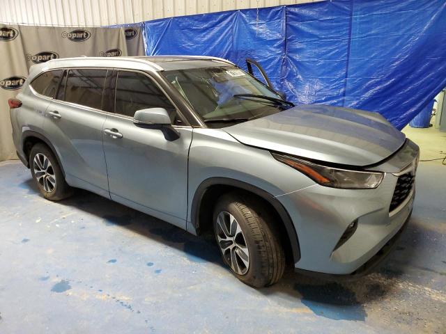 Photo 4 from auction – 2022 TOYOTA HIGHLANDER with VIN 5TDGZRAH5NS141714