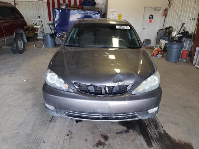 Photo 5 from auction – 2005 TOYOTA CAMRY LE with VIN 4T1BE32K95U967860