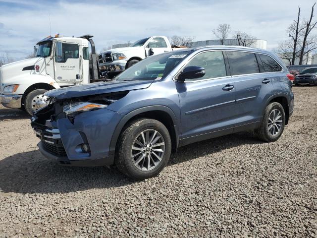 TOYOTA HIGHLANDER 2019 with VIN 5TDJZRFH4KS925277 - Photo from auction