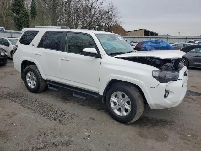 Photo 4 from auction – 2021 TOYOTA 4RUNNER SR with VIN JTEMU5JR3M5878381