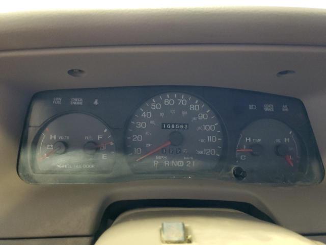 Photo 9 from auction – 2005 MERCURY GRAND MARQ with VIN 2MEFM74W65X671749