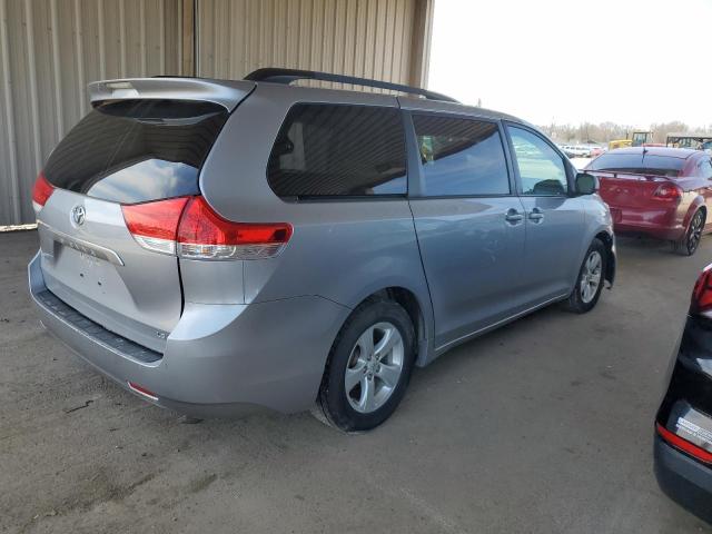 Photo 3 from auction – 2012 TOYOTA SIENNA LE with VIN 5TDKK3DC4CS233101