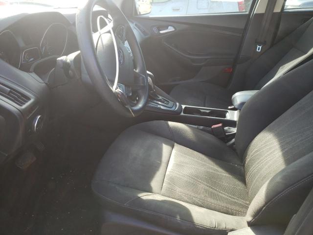 Foto 7 de la subasta – 2015 FORD FOCUS SE con VIN 1FADP3K25FL317184