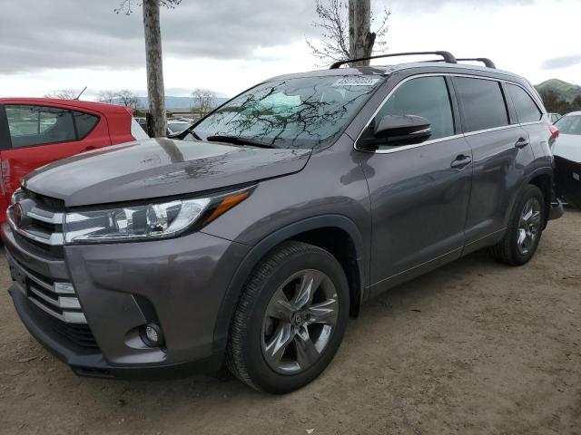TOYOTA HIGHLANDER 2019 with VIN 5TDDZRFH8KS963799 - Photo from auction
