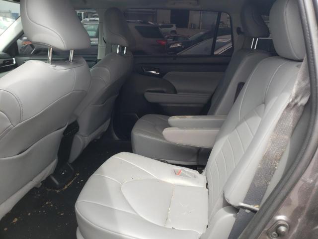 Photo 10 from auction – 2021 TOYOTA HIGHLANDER with VIN 5TDGZRBH2MS115228
