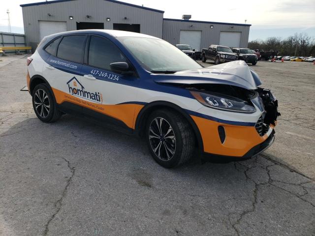 Photo 4 from auction – 2021 FORD ESCAPE with VIN 1FMCU0BZ6MUB04659