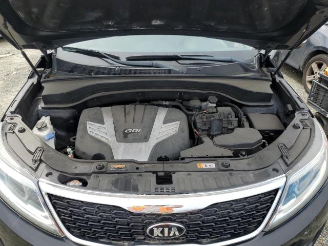 Photo 12 from auction – 2015 KIA SORENTO LX with VIN 5XYKTDA70FG605643