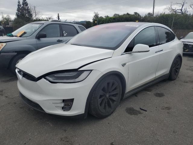TESLA MODEL X 2016 with VIN 5YJXCAE27GF001762 - Photo from auction