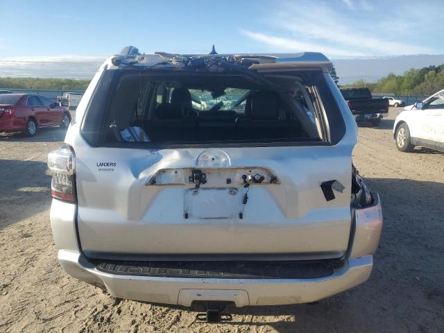 Photo 6 from auction – 2014 TOYOTA 4RUNNER SR with VIN JTEBU5JR2E5157221