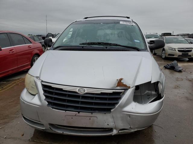 Photo 5 from auction – 2007 CHRYSLER TOWN & COU with VIN 2A4GP44R67R109602