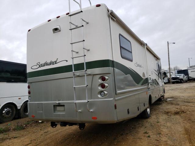 Photo 4 from auction – 2003 WORKHORSE CUSTOM CHASSIS MOTORHOME with VIN 5B4MP67G533369349