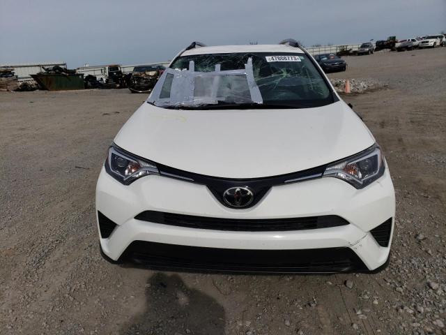 Photo 5 from auction – 2018 TOYOTA RAV4 LE with VIN JTMZFREV8JJ727784
