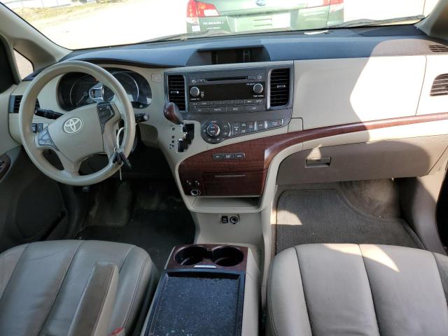 Photo 8 from auction – 2011 TOYOTA SIENNA XLE with VIN 5TDYK3DC1BS137886