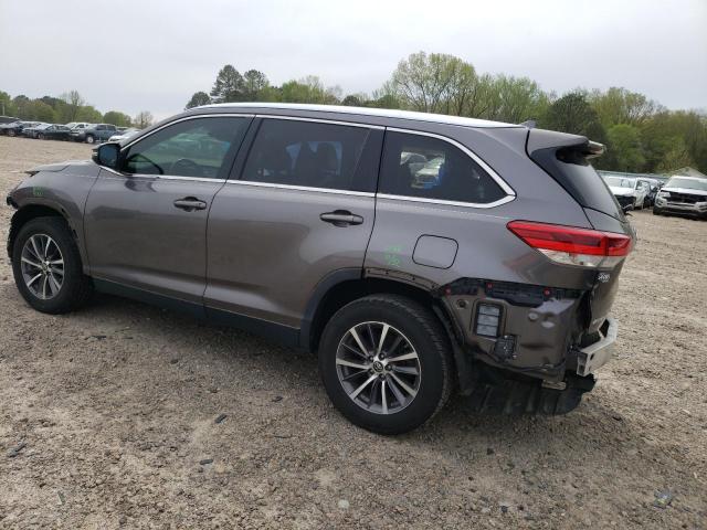 Photo 2 from auction – 2019 TOYOTA HIGHLANDER with VIN 5TDKZRFHXKS563329