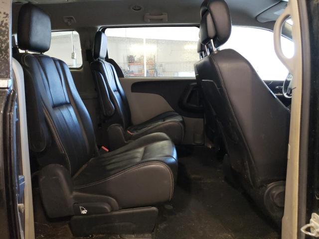 Photo 11 from auction – 2013 CHRYSLER TOWN & COU with VIN 2C4RC1BGXDR509183