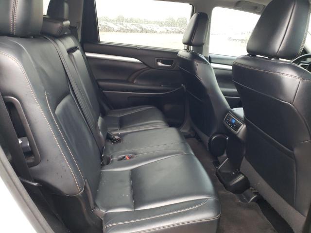 Photo 11 from auction – 2017 TOYOTA HIGHLANDER with VIN 5TDKZRFH6HS520566